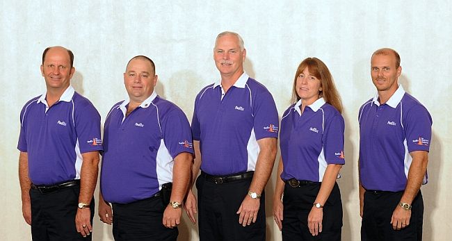 fedex employee uniform