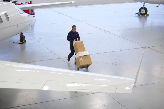 Experience fast, reliable service worldwide with FedEx package services