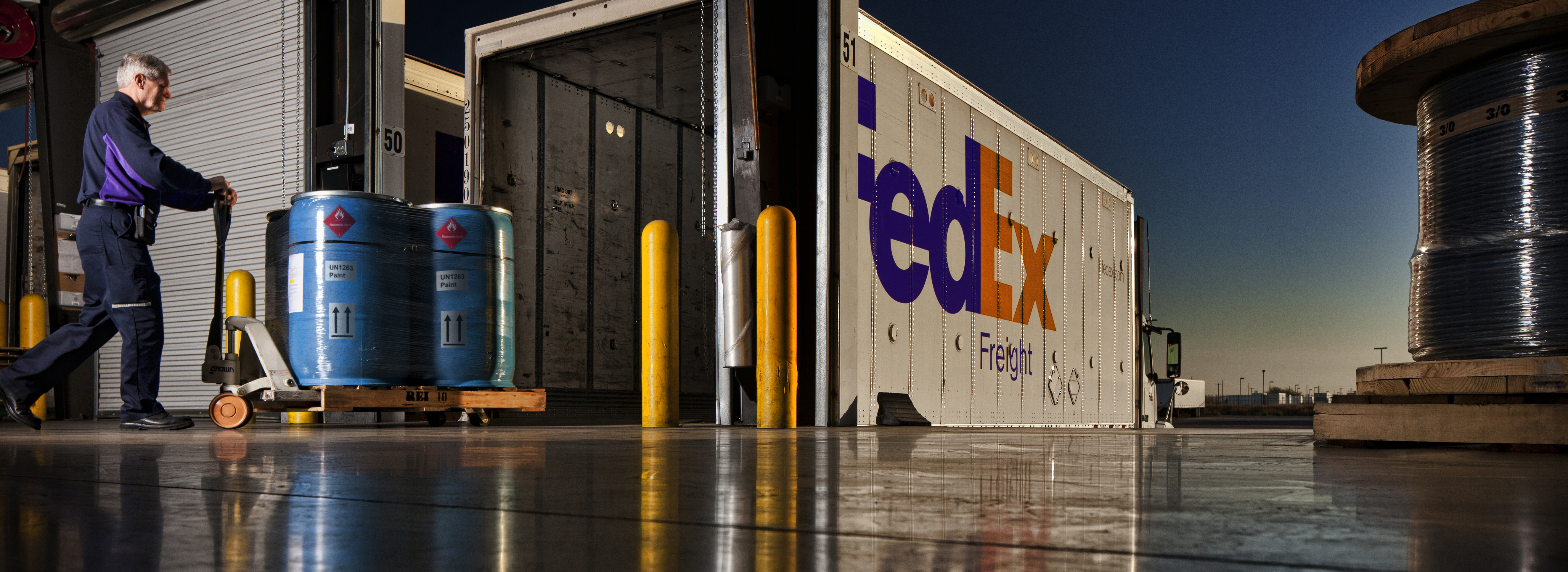 FedEx freight truck