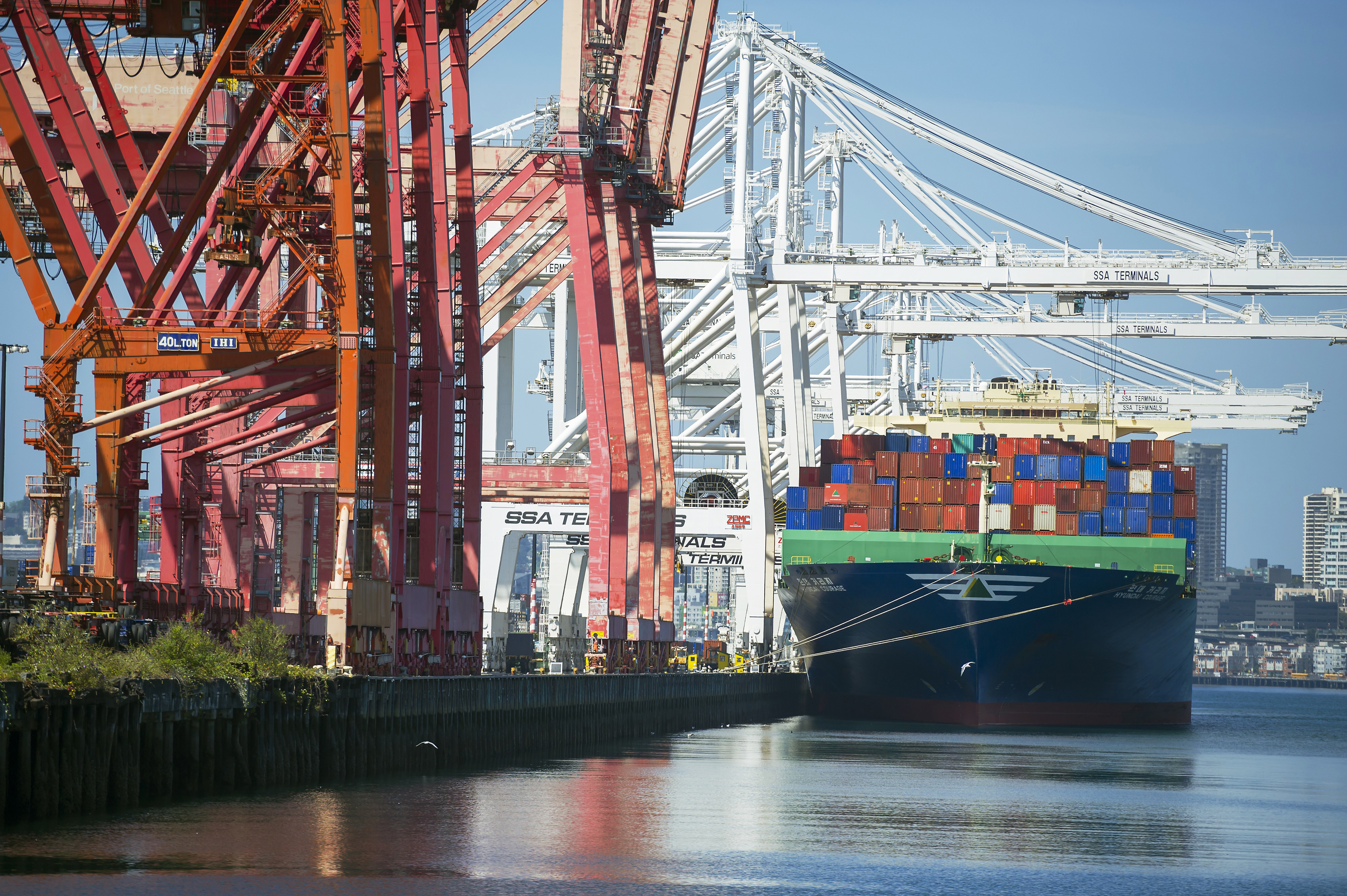 FedEx Freight on ship