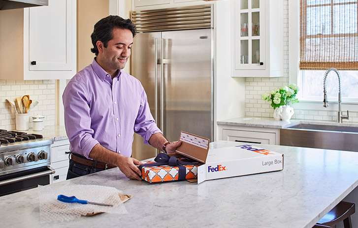 Home | Tracking, Shipping, and Locations | FedEx Canada