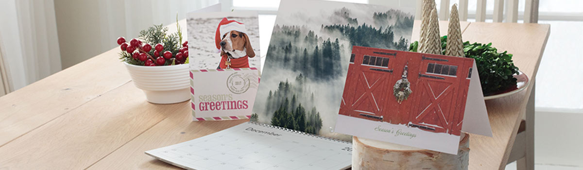 A group of holiday messages on a desk