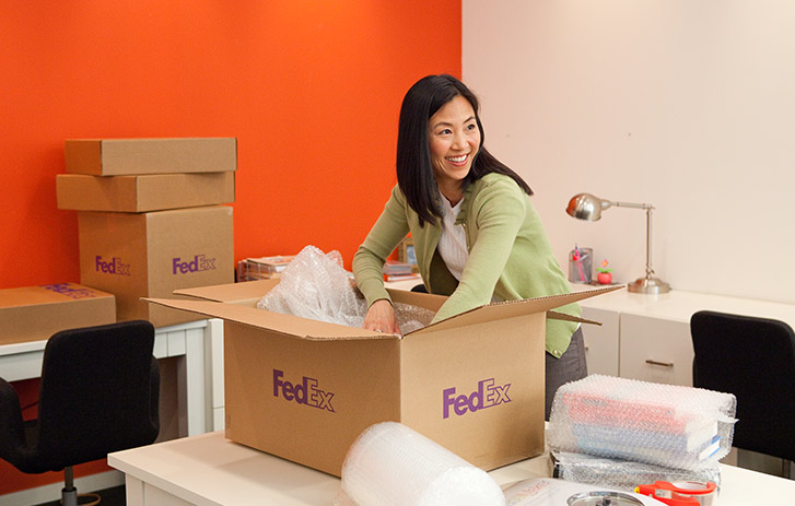Customer at FedEx Office