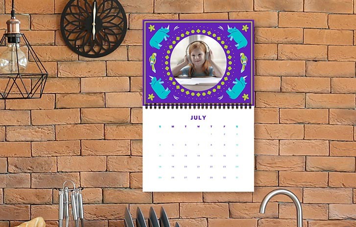 Custom Photo Calendars Printing | FedEx Office