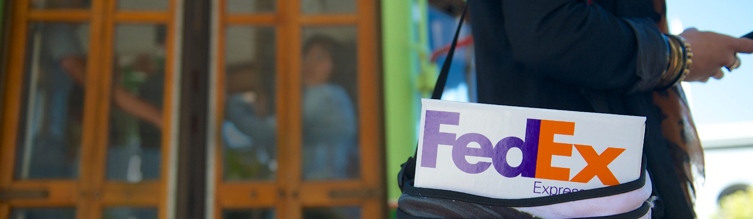 Pick Up And Drop Off Packages Fedex