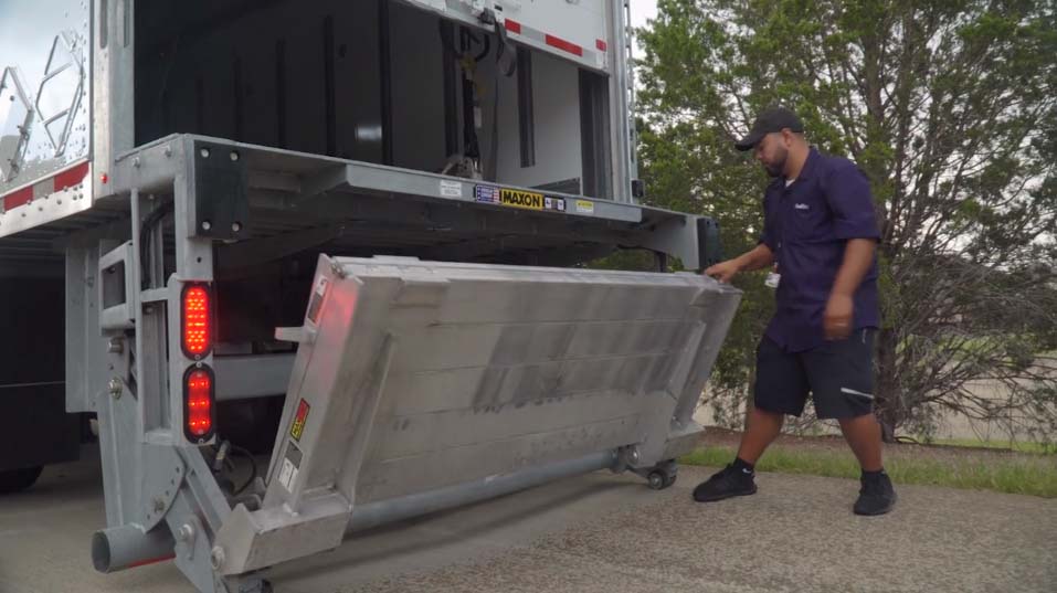 Contractor loading a FXF truck