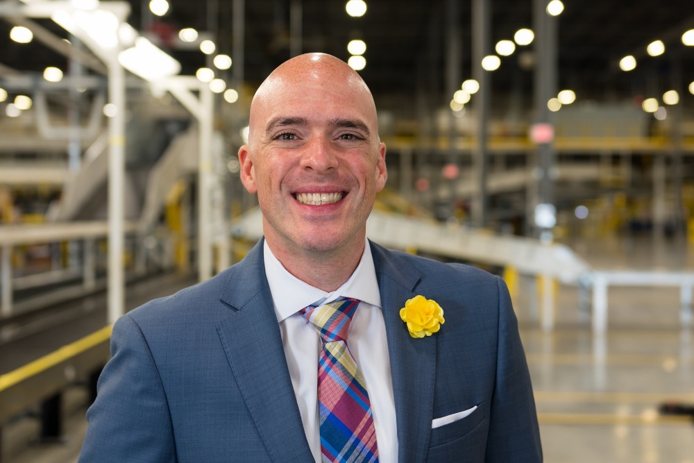 Image of Jerry Alvare in a FedEx facility
