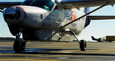 FedEx feeder plane