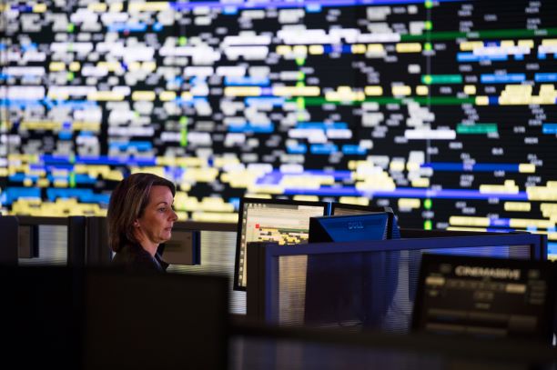 Guarding FedEx information FedEx employee working in Cybersecurity to protect customer data and guarding FedEx information systems.