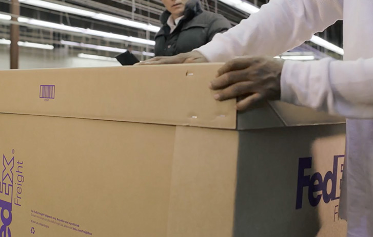 Fedex luggage sales box