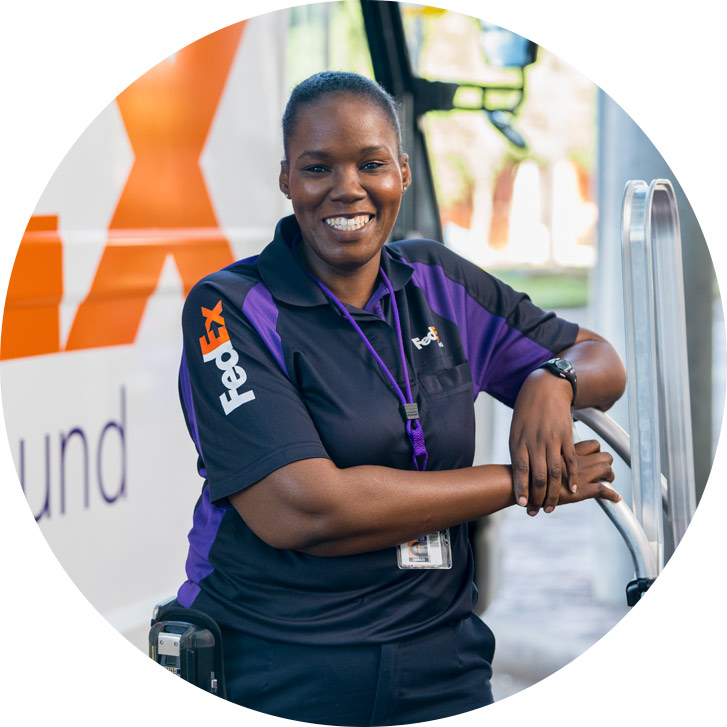 fedex employee uniform