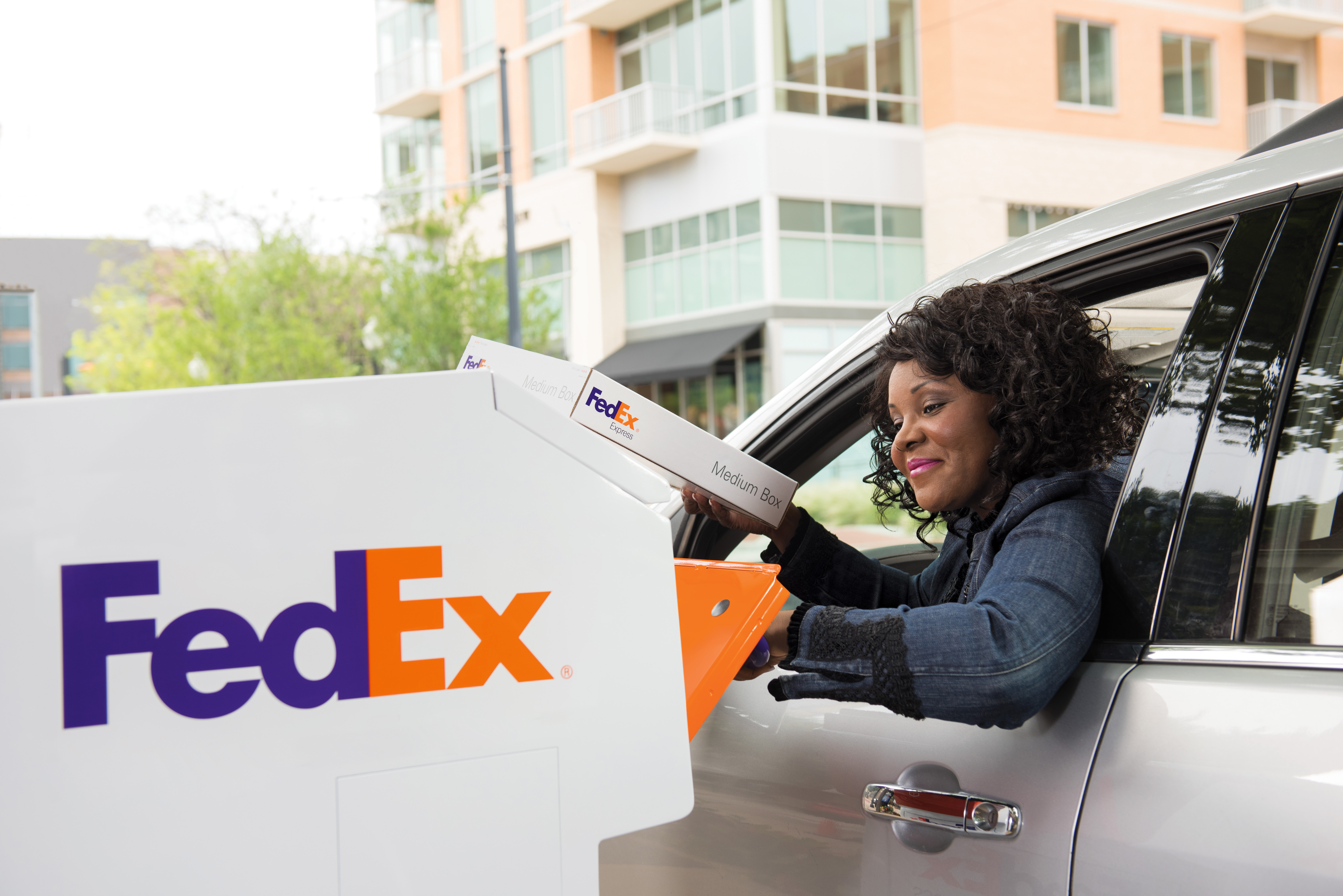 fedex dropbox hours